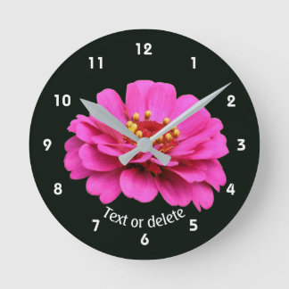 Horloge Ronde Fleur de Zinnia Rose Simple Personnalisée