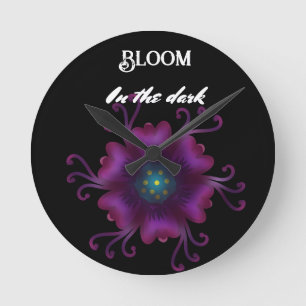 Horloge Ronde Fleur gothique violette Fleur foncée Botanique