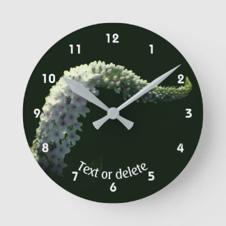 Horloge Ronde Fleur sauvage blanche en boucle personnalisée