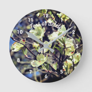 Horloge Ronde Fleurs de Dogwood Blanc Personnalisées