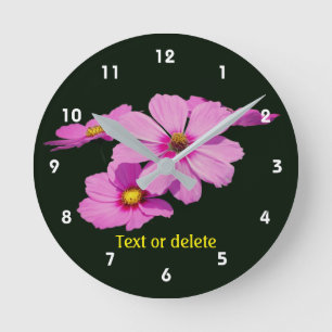Horloge Ronde Fleurs de Marguerite Cosmos Rose Personnalisées  