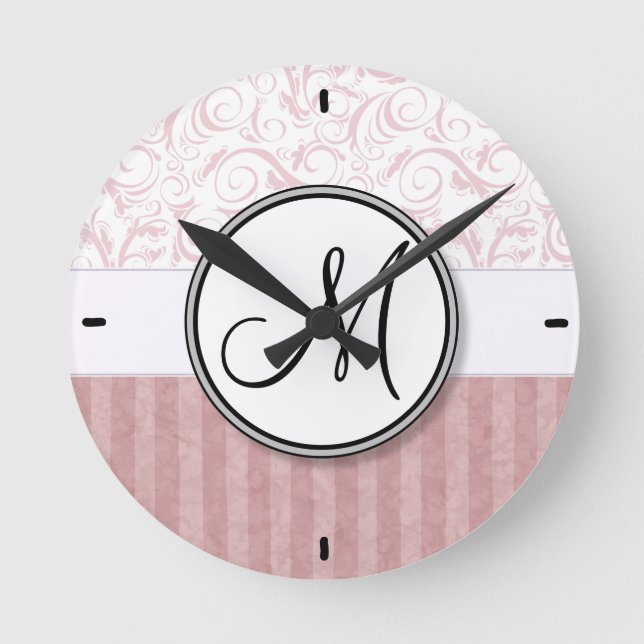 Horloge Ronde Fleurs roses et frites avec Monogramme (Recto)