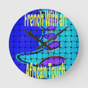 Horloge Ronde Forme violette abstraite tissée africaine bleu fra