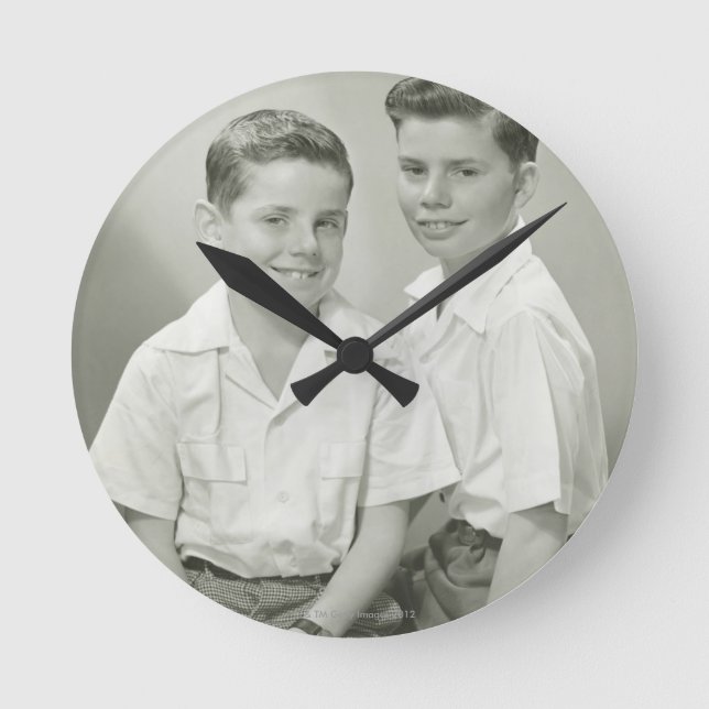 Horloge Ronde Frères dans le studio (Recto)