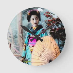 Horloge Ronde Geisha avec un cru de papier Japon de parasol de