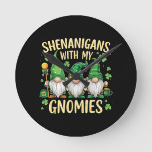 Horloge Ronde Gnome de la Fête de la Saint-Patrick Chanceux Trèf