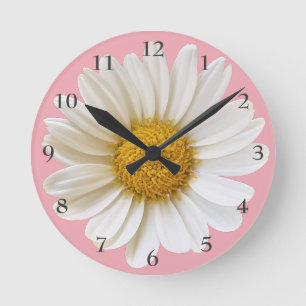 Horloge Ronde Grande Marguerite Blanche sur Fond Rose