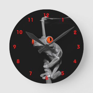 Horloge Ronde Grenouille d'arbre observée par rouge