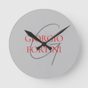 Horloge Ronde Gris Rouge Votre nom Monogramme initial Moderne