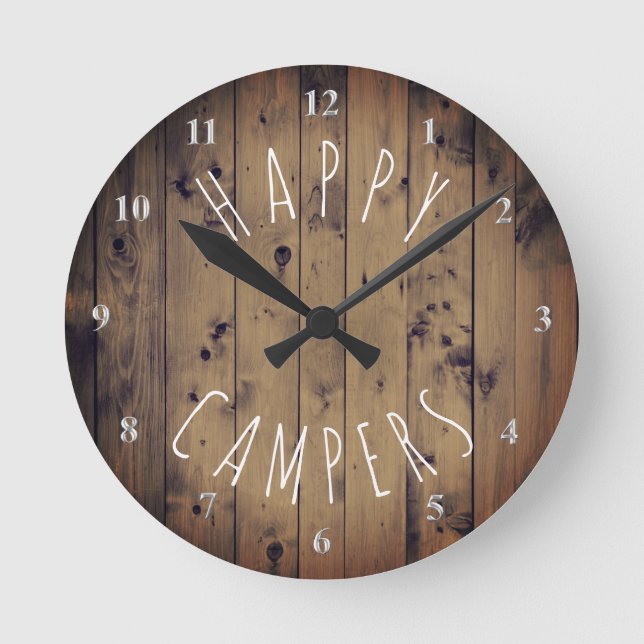 Horloge Ronde Happy Campers Rustic Wood | Retraite RV Camping (Recto)