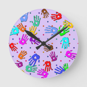 Horloge Ronde holiES - points de mains motif 1 coloré