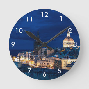 Horloge Ronde Illuminé la nuit La vieille ville et le port de La