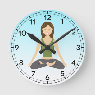 Horloge Ronde Illustration de dessin animé d'une femme de yoga e