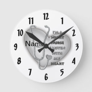 Horloge Ronde Infirmière de nuit au cœur gris