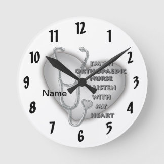 Horloge Ronde Infirmière orthopédique du coeur gris