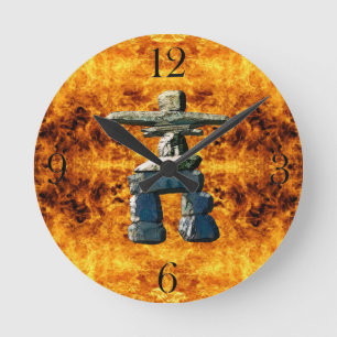 Horloge Ronde Inukshuk et feu Pierres de l'esprit amérindien
