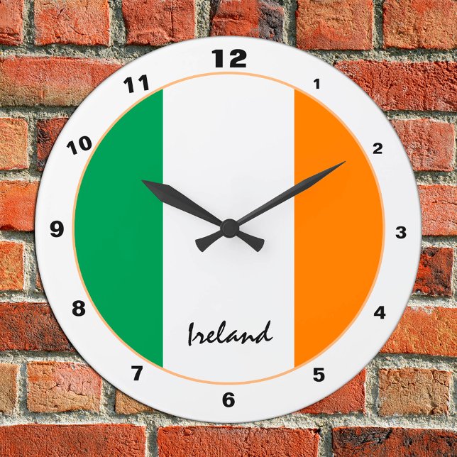 Horloge Ronde Irish Flag & Ireland trendy fashion /design (Créateur téléchargé)