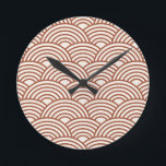 Horloge Ronde Japonaise Seigaiha Vave Rust Terracotta<br><div class="desc">Vague japonaise Seigaiha - Noir et Blanc - Motif - Rouille,  Tons de Terre,  Terracotta.</div>