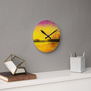 Horloge Ronde Jaune et violet Père Noël Monica Pier