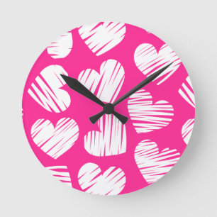 Horloge Ronde Jour des Valentines du coeur rose et blanc moderne