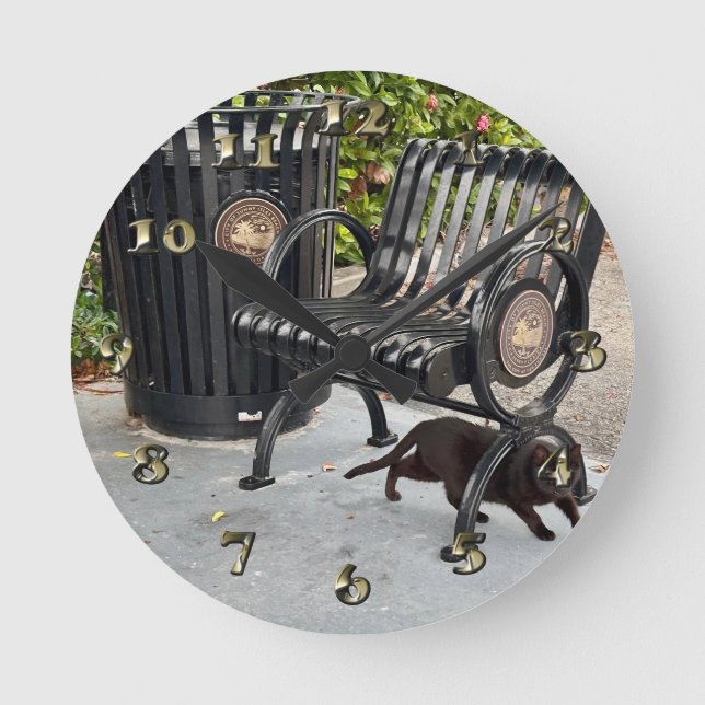 Horloge Ronde Kitty dans le parc (Recto)