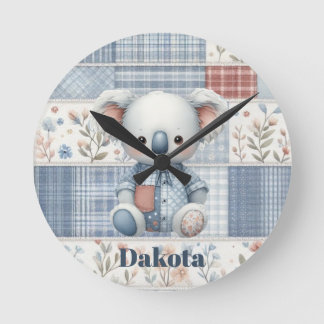 Horloge ronde koala en denim patchwork