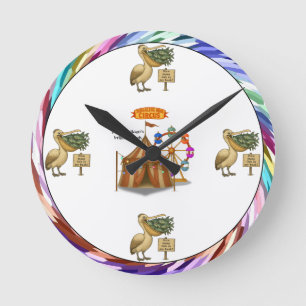 Horloge Ronde Le bec brillant de Pierre le pélican