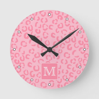 Horloge Ronde Le Pastel Pink Leopard. Mongram de Custom.