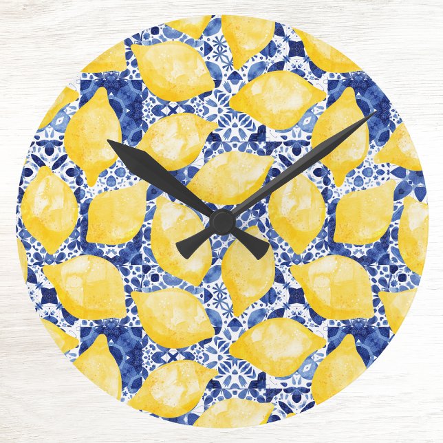 Horloge Ronde Lemon Citrus Mediterranean Blue White Tile Pattern (Mediterranean citrus lemon blue tile pattern watercolor wall clock)