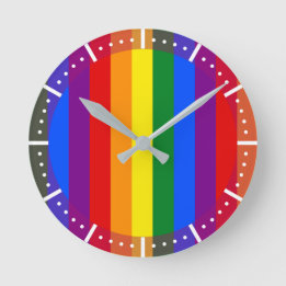Horloge Ronde LGBTQ+ Arc-en-ciel en bandes pour le mois de la fi