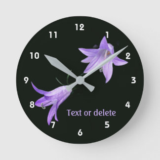 Horloge Ronde Lily Purple Fleur Sauvage Florale Personnalisé