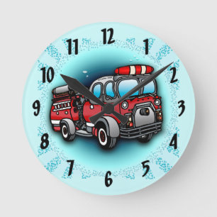 Horloge Ronde Little Water Firetruck nom personnalisé du pompier