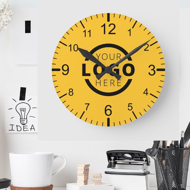 Horloge Ronde Logo de Custom Company (Créateur téléchargé)