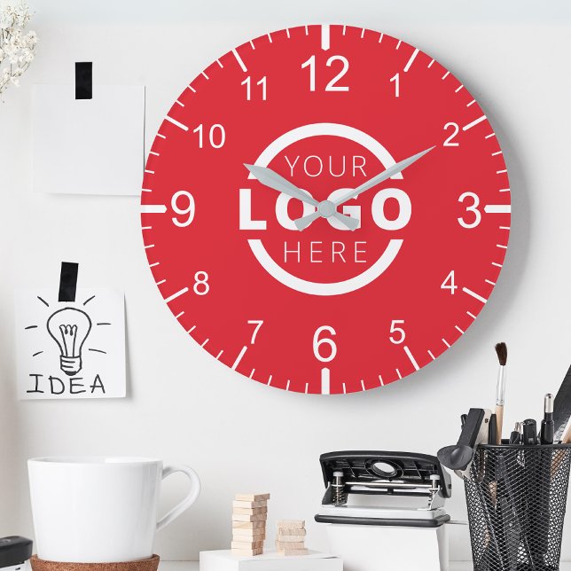 Horloge Ronde Logo de Custom Company (Créateur téléchargé)