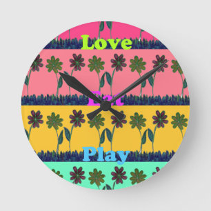 Horloge Ronde Love Eat Play Art Print