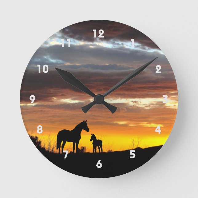 Horloge Ronde Mare sauvage de Mustang et silhouette de poulain a (Recto)