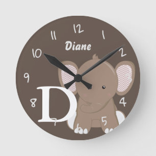 Horloge ronde marron personnalisée pour bébé