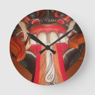 Horloge Ronde Masque d'Halloween pour langue bizarre