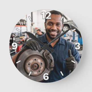 Horloge Ronde Mechanic Holding Car Brake Rotor Garage Decor