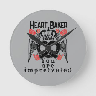 Horloge Ronde Mikitiez bretzel pain boulangerie reine roi