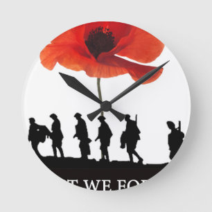 HORLOGE RONDE MINEURS NOUS OUBLIONS LA MARCHE DE SOLDATS