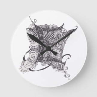 Horloge Ronde Monogramme E