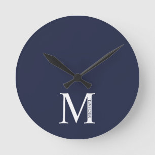Horloge Ronde Monogramme et nom personnalisés bleu marine