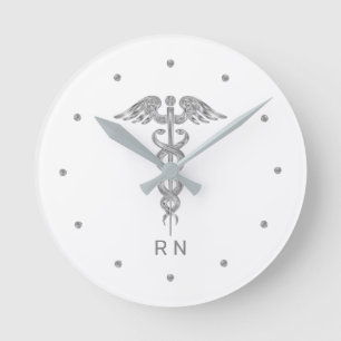Horloge Ronde Monogramme Infirmière Silver Grey Caduceus sur bla