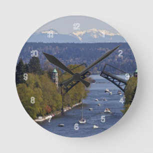 Horloge Ronde Montagnes de pont et de cascade de Montlake