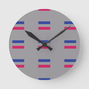 HORLOGE RONDE MOTIF DE FIERTE ANDROGYNE