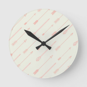 Horloge Ronde Motif de flèches décrit par corail