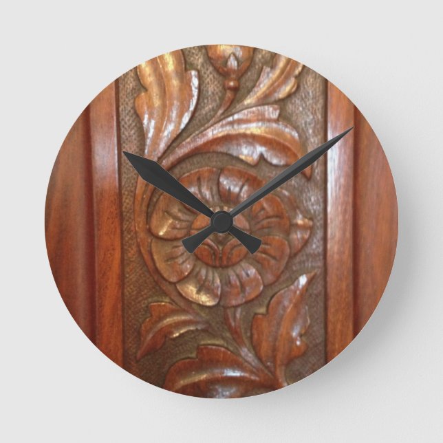 Horloge Ronde motif de fleur de bois sculpté (Recto)