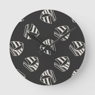 Horloge Ronde Motif de voilier dessiné par craie