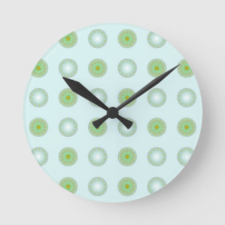 Horloge Ronde Motif géométrique vert pastel et gris